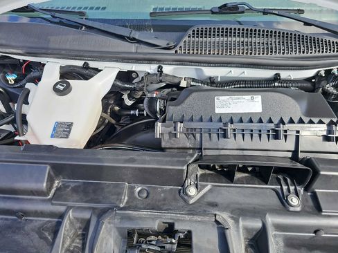 Used 2019 Chevrolet Express 2500 w/ Driver Convenience Package image 37