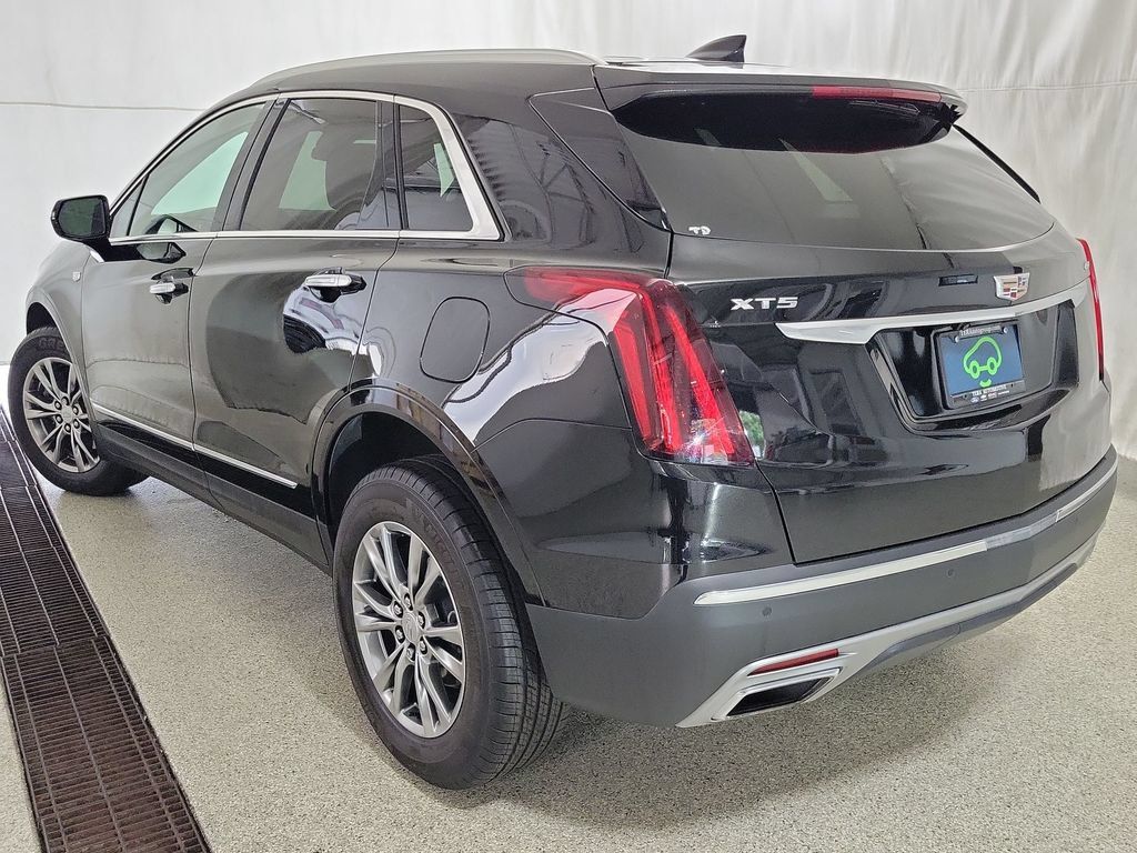 Certified 2023 Cadillac XT5 Premium Luxury w/ LPO, Floor Liner Package FWD image 8