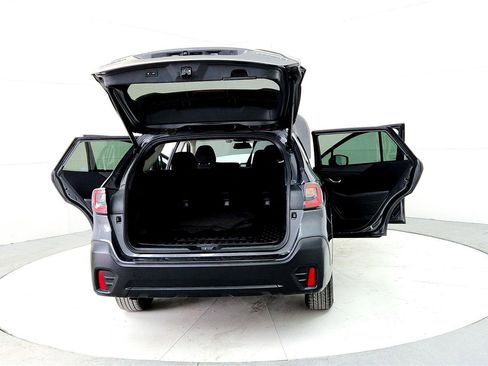 Used 2021 Subaru Outback Premium image 11
