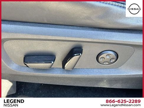 Used 2023 INFINITI QX60 Luxe w/ Performance Audio Package image 16