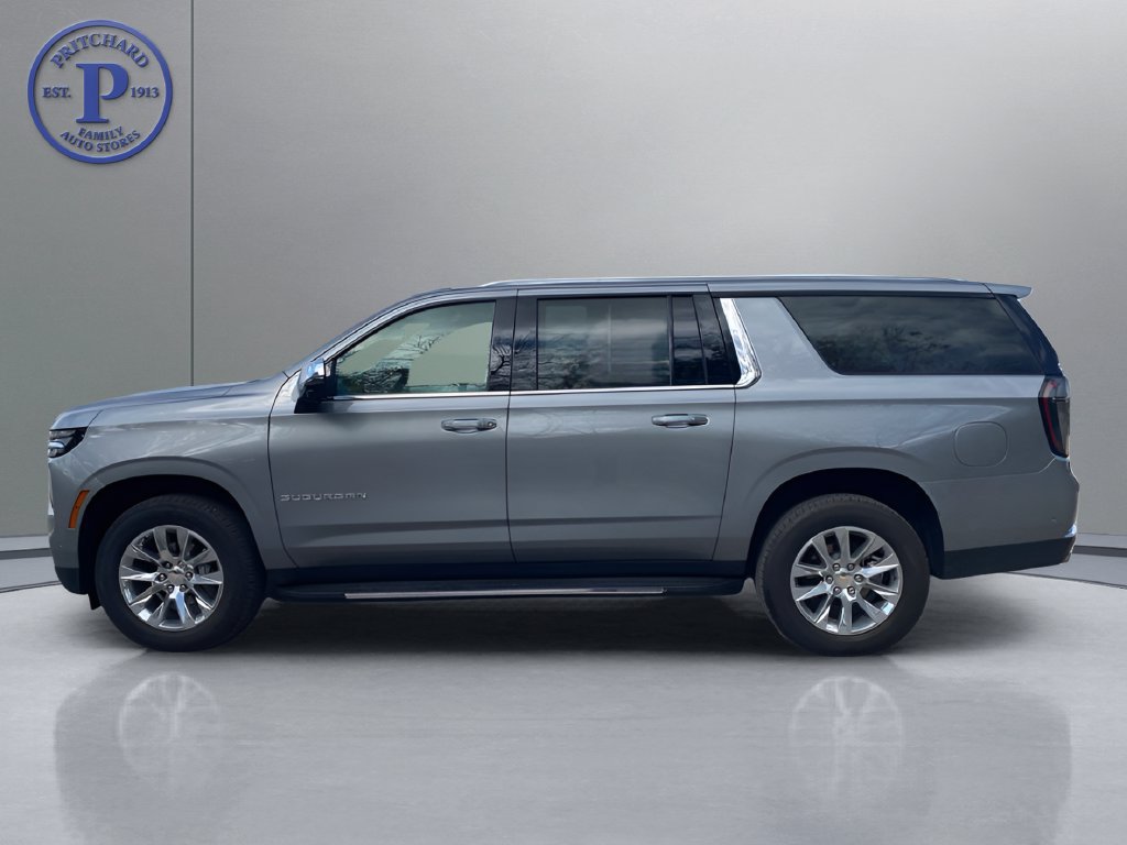 Used 2026 Chevrolet Suburban Premier w/ Sun And Tow Package AWD/4WD image 2