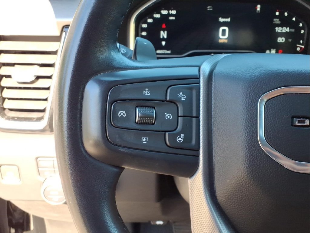 Used 2023 GMC Sierra 1500 Denali w/ Technology Package AWD/4WD image 12