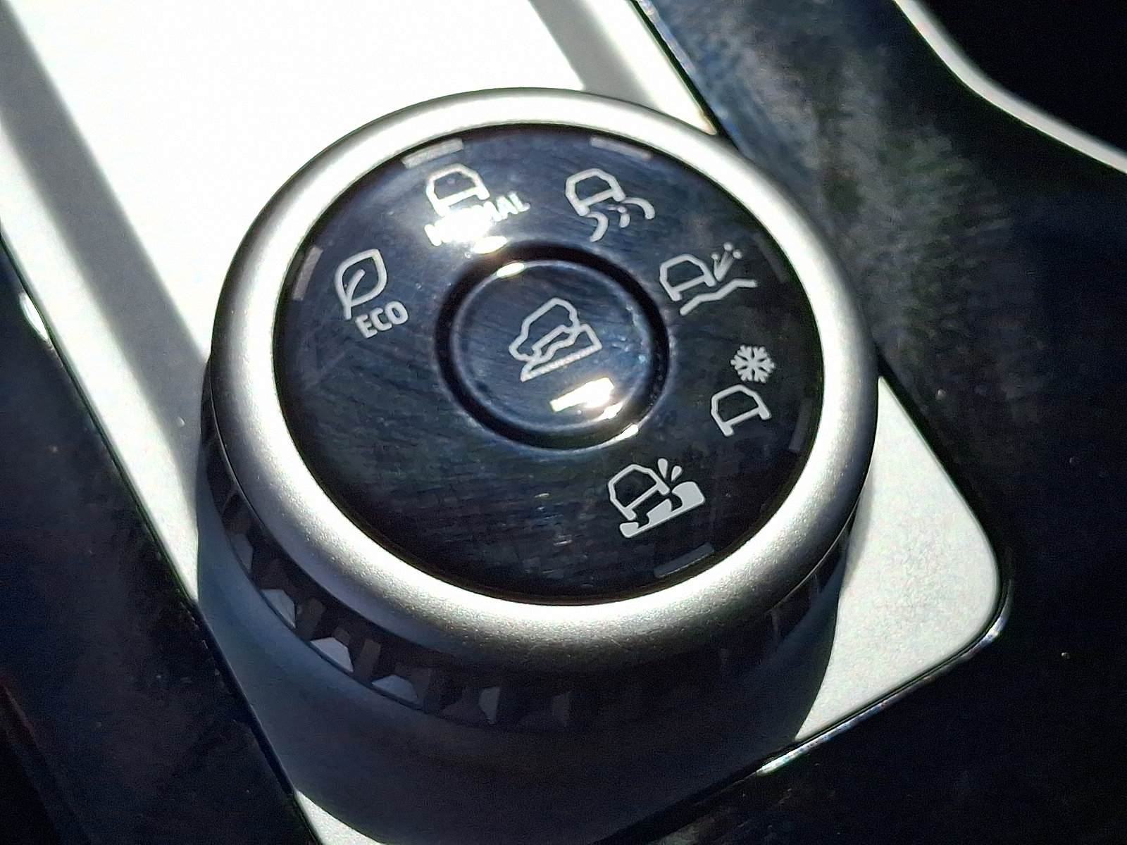 Used 2025 Mitsubishi Outlander ES AWD/4WD image 25