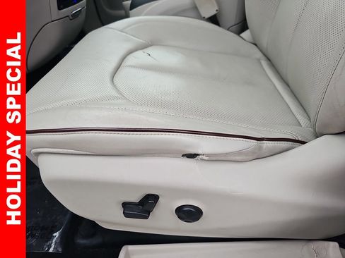 Used 2017 Chrysler Pacifica Limited w/ UConnect Theater Package image 31