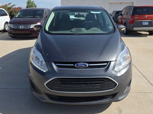 Used 2017 Ford C-MAX Energi SE w/ Equipment Group 401A FWD image 8