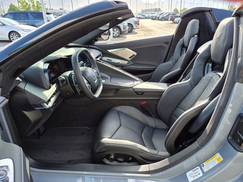 Used 2024 Chevrolet Corvette Stingray Preferred Conv w/ Z51 Performance Package RWD image 15