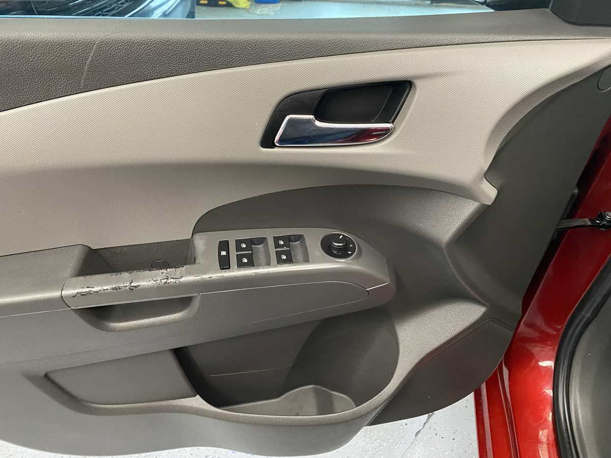 Used 2013 Chevrolet Sonic LT FWD image 21