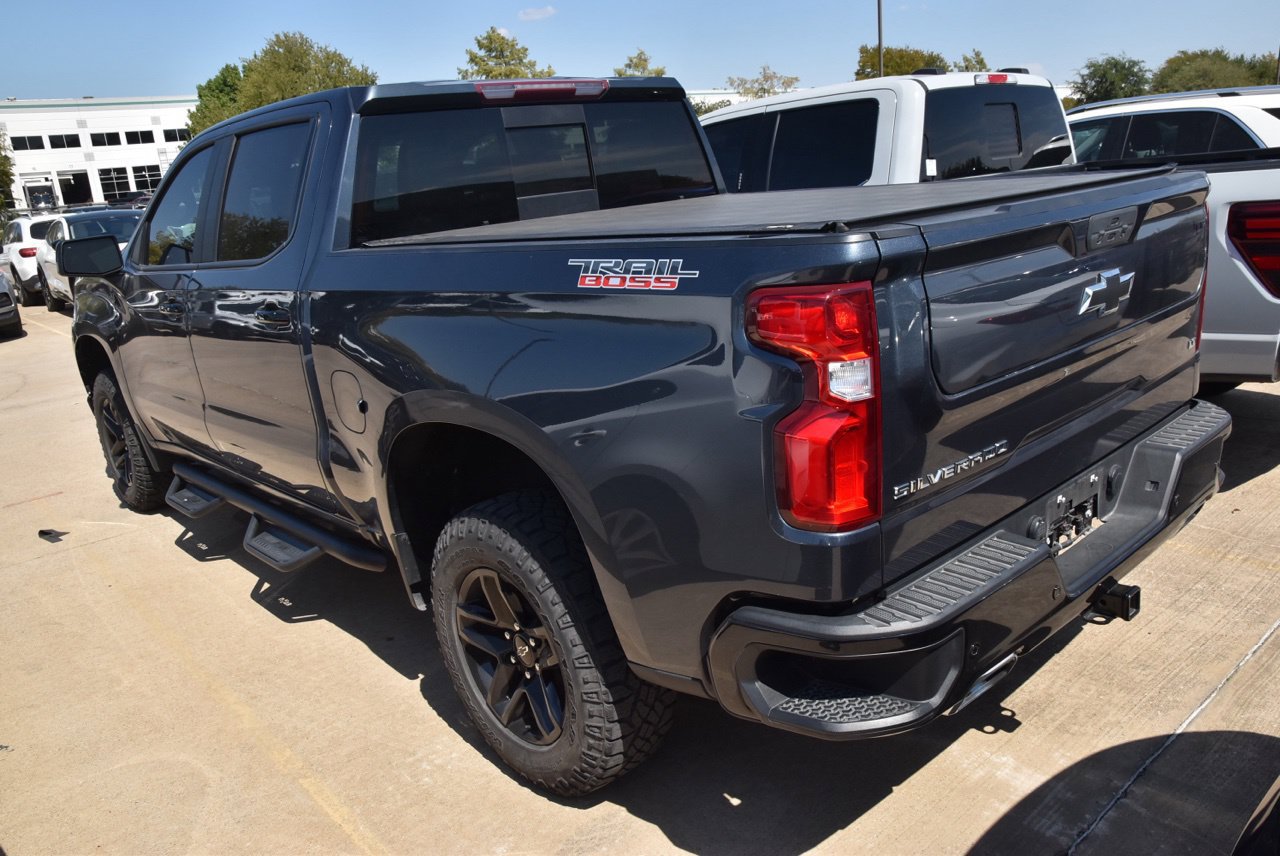 Used 2021 Chevrolet Silverado 1500 LT Trail Boss w/ Convenience Package II AWD/4WD image 6