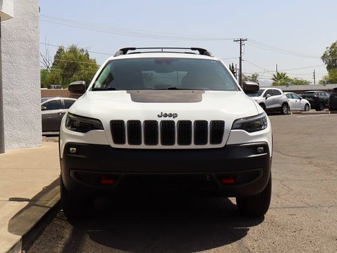 Used 2021 Jeep Cherokee Trailhawk w/ Premium Leather Package AWD/4WD image 16