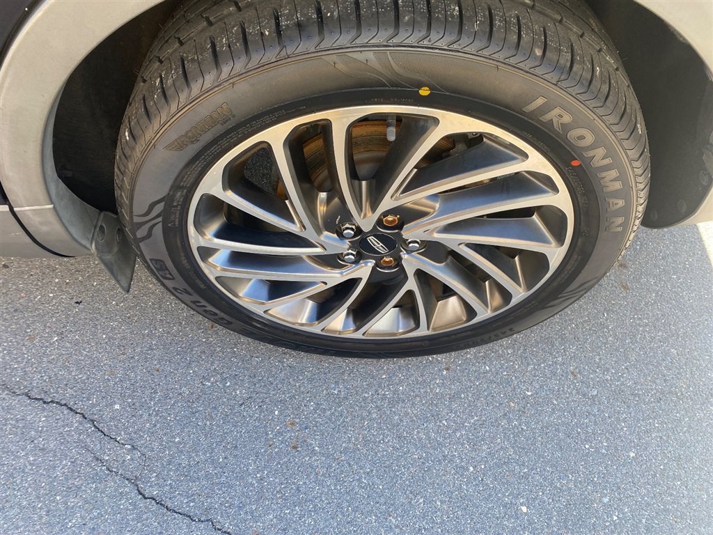 Used 2019 Lincoln Nautilus Reserve FWD image 7