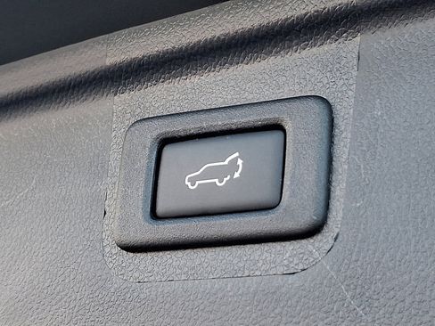 Used 2017 Subaru Outback 2.5i Premium image 29