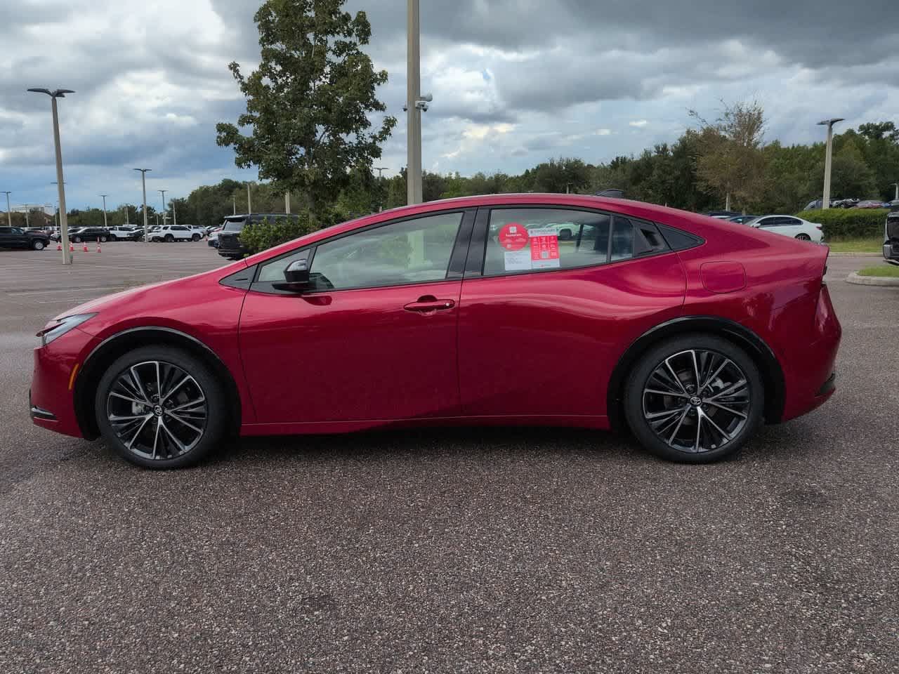 New 2027 Toyota Prius XLE FWD image 3