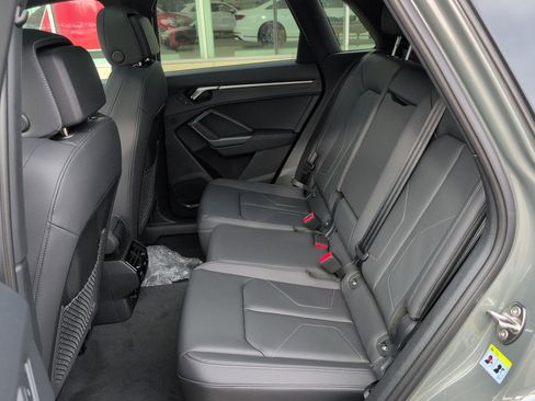 New 2025 Audi Q3 2.0T Premium image 22