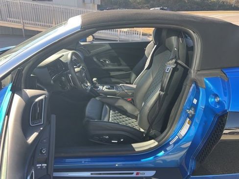 Used 2023 Audi R8 V10 performance w/ Premium Package image 27