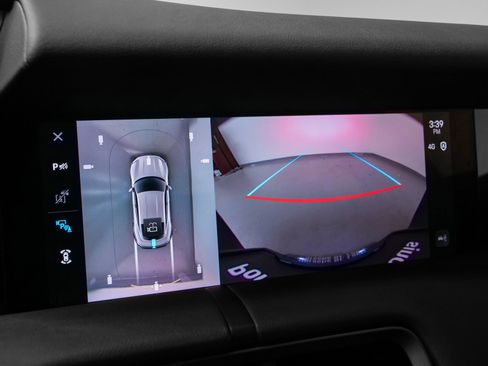 New 2025 Porsche Taycan image 38