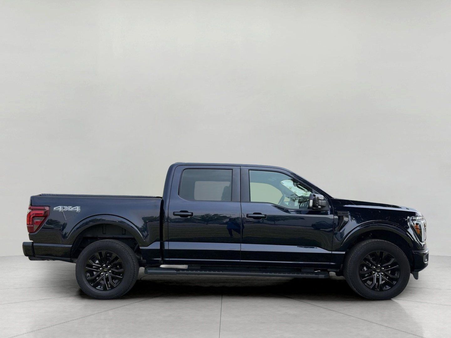 Used 2025 Ford F150 Lariat w/ Equipment Group 502A High AWD/4WD image 11
