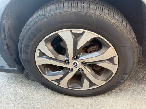 Used 2020 Subaru Outback Limited AWD/4WD image 19