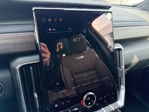 New 2026 GMC Acadia Denali Ultimate image 13