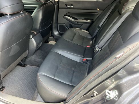 Used 2024 Nissan Altima 2.5 SR w/ SR Premium Package AWD/4WD image 16