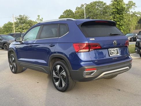 Used 2023 Volkswagen Taos SE AWD/4WD image 5