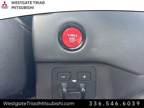 Used 2025 Toyota Tundra Limited w/ TRD Off-Road Package AWD/4WD image 15