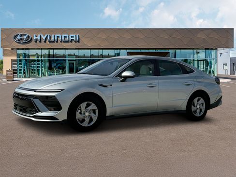 New 2025 Hyundai Sonata SE FWD image 2