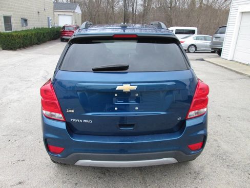 Used 2019 Chevrolet Trax LT w/ LT Convenience Package AWD/4WD image 9