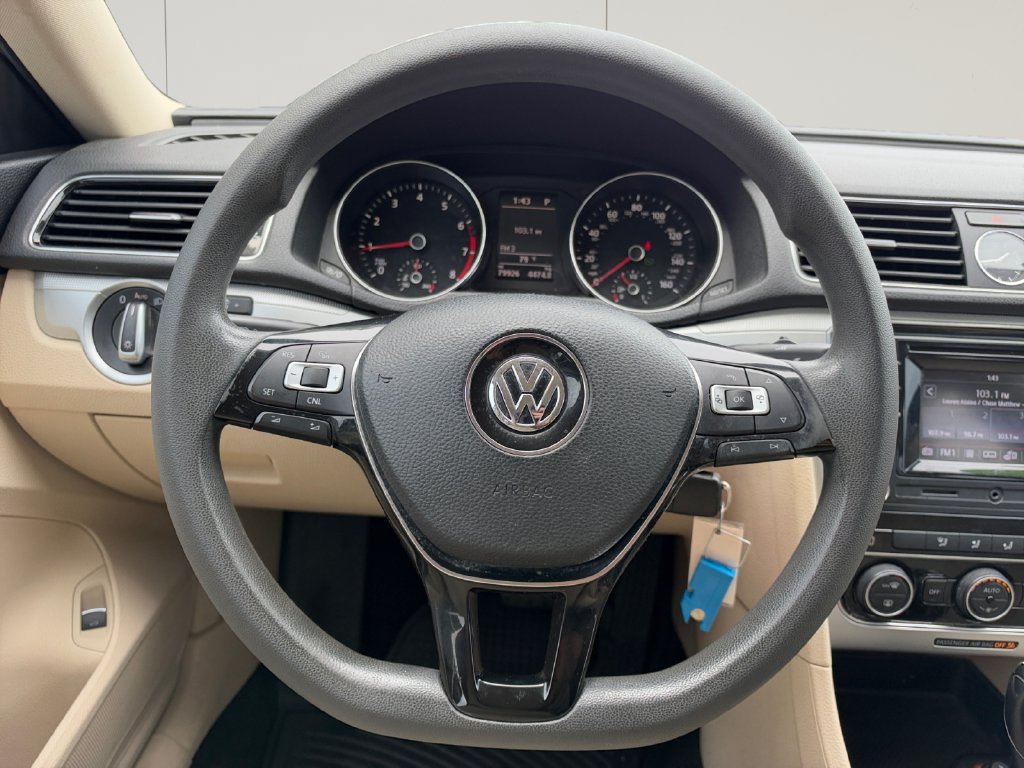 Used 2017 Volkswagen Passat 1.8T S FWD image 13
