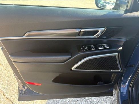 Used 2025 Kia Telluride S AWD/4WD image 11
