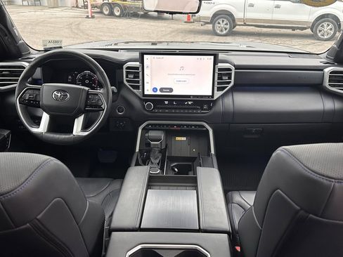 Used 2022 Toyota Tundra Platinum image 18