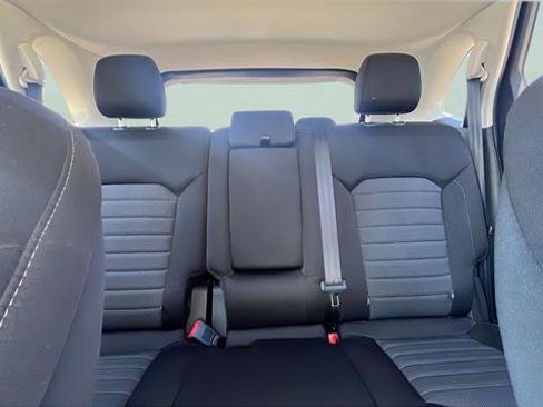 Used 2015 Ford Edge SE AWD/4WD image 19
