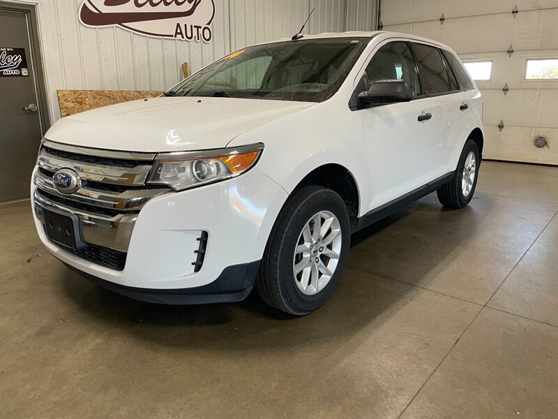 Used 2014 Ford Edge SE FWD image 2
