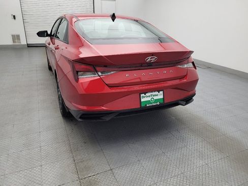 Used 2023 Hyundai Elantra SEL w/ Convenience Package FWD image 6
