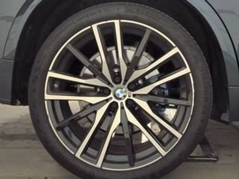Used 2022 BMW X5 M50i w/ Executive Package AWD/4WD image 14