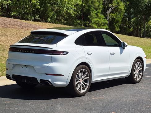 Certified 2026 Porsche Cayenne Coupe AWD/4WD image 24