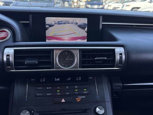 Used 2015 Lexus IS 250 RWD image 20