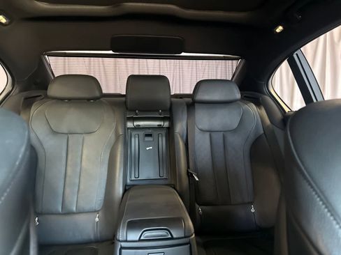 Used 2019 BMW 740i w/ Executive Package RWD image 19