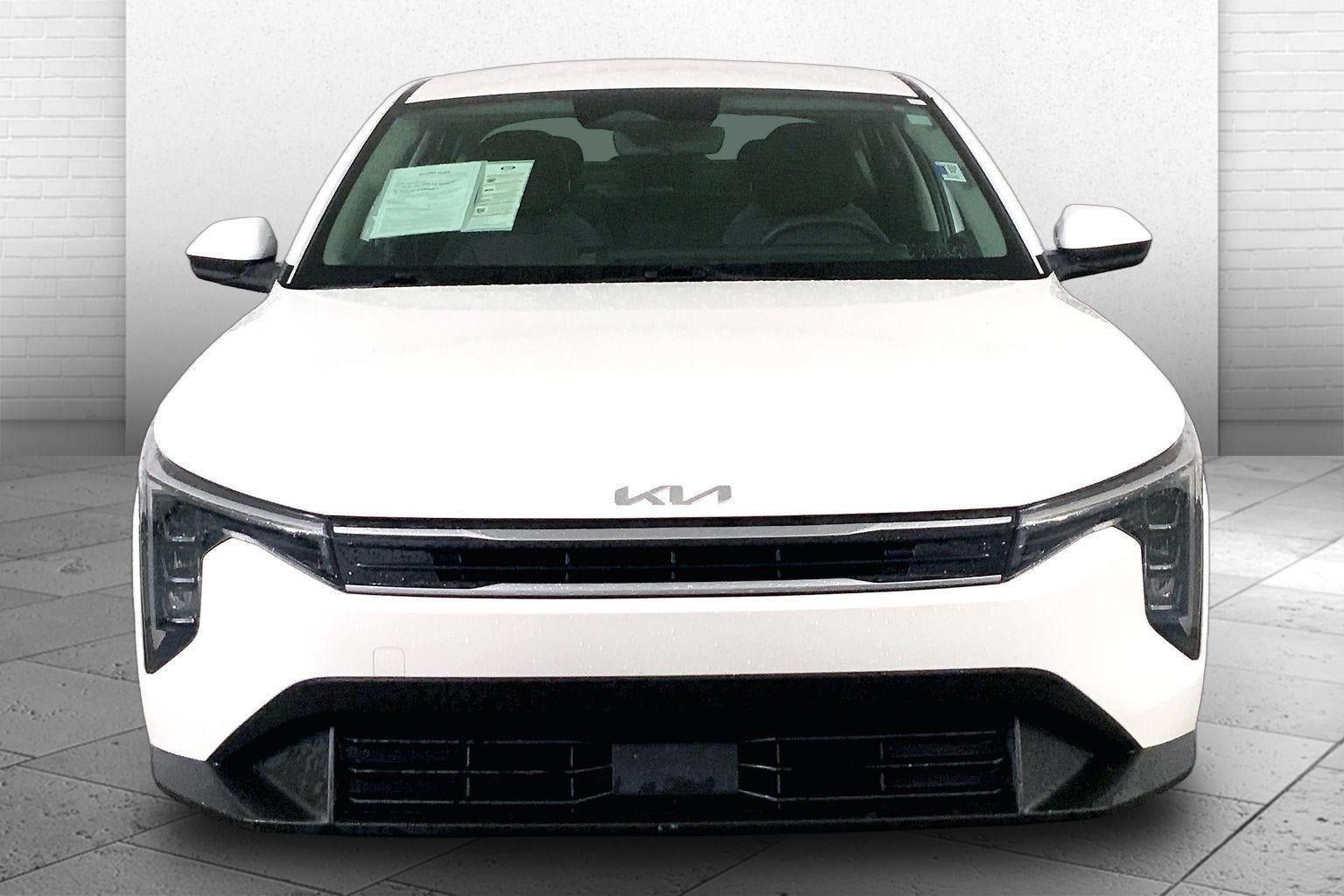 Certified 2025 Kia K4 FWD image 2