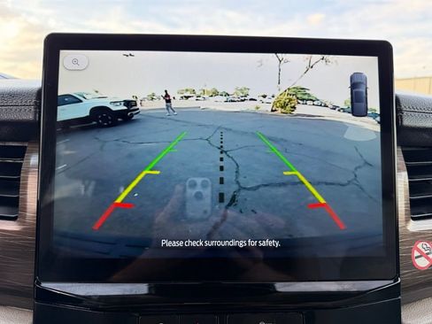 Used 2024 Ford Expedition Limited image 40