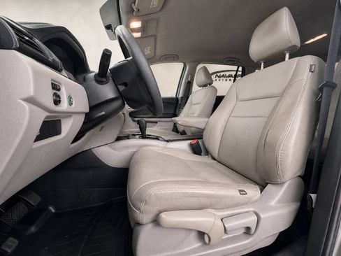 Used 2016 Honda Pilot LX image 13