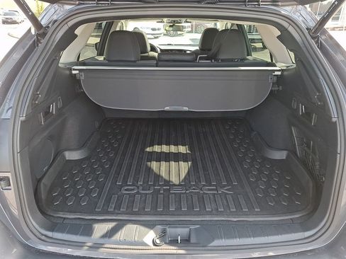 Certified 2025 Subaru Outback Onyx Edition AWD/4WD image 31