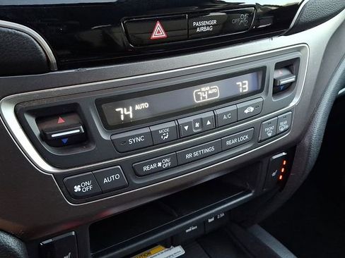 Certified 2022 Honda Pilot Special Edition image 17