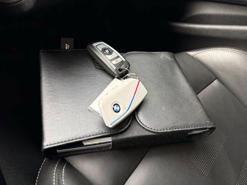 Used 2020 BMW M4 Coupe w/ Competition Package RWD image 30