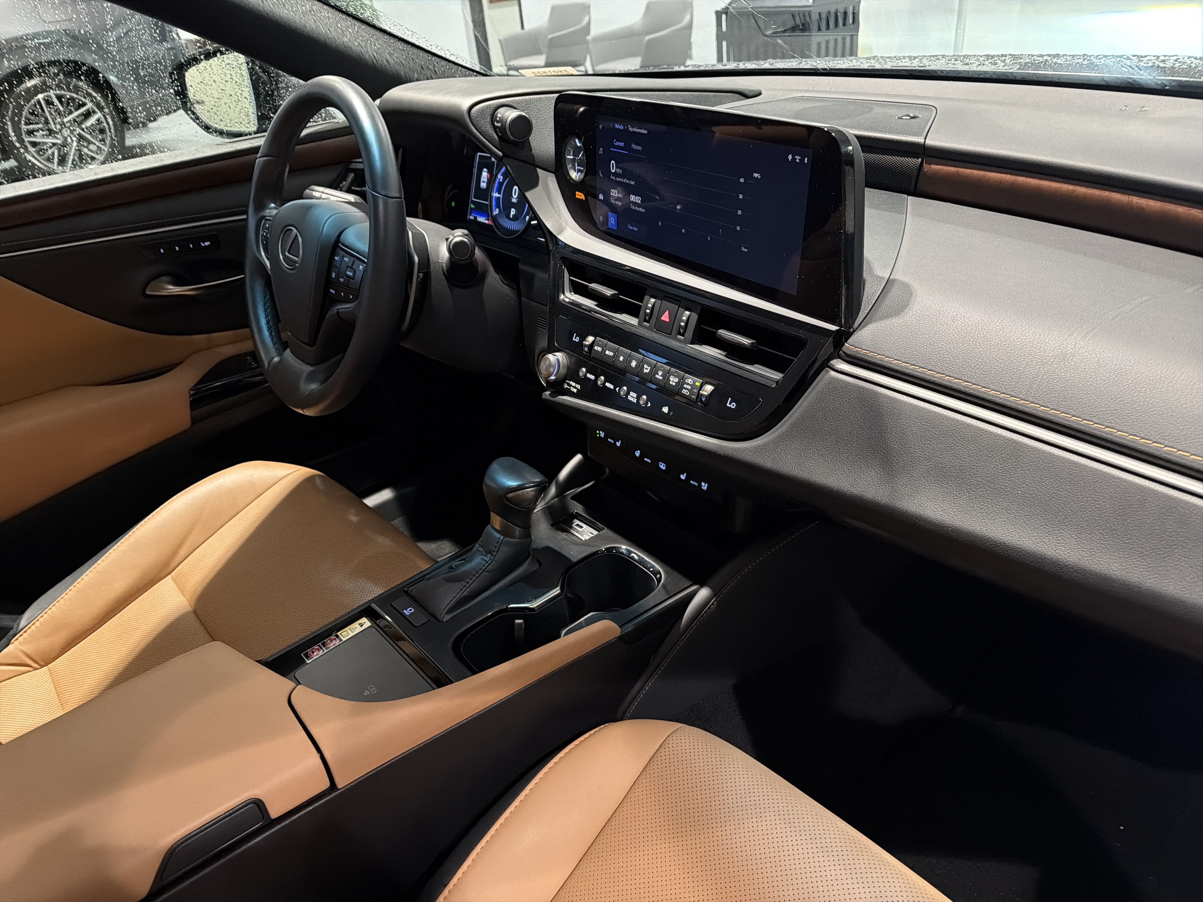 Used 2025 Lexus ES 350 w/ Premium Package FWD image 44