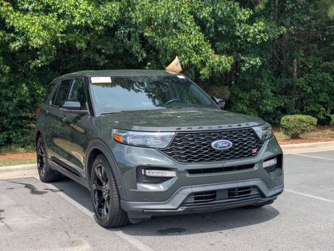 Certified 2022 Ford Explorer ST w/ Equipment Group 401A AWD/4WD image 2