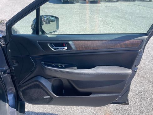 Used 2017 Subaru Outback 2.5i Limited image 45