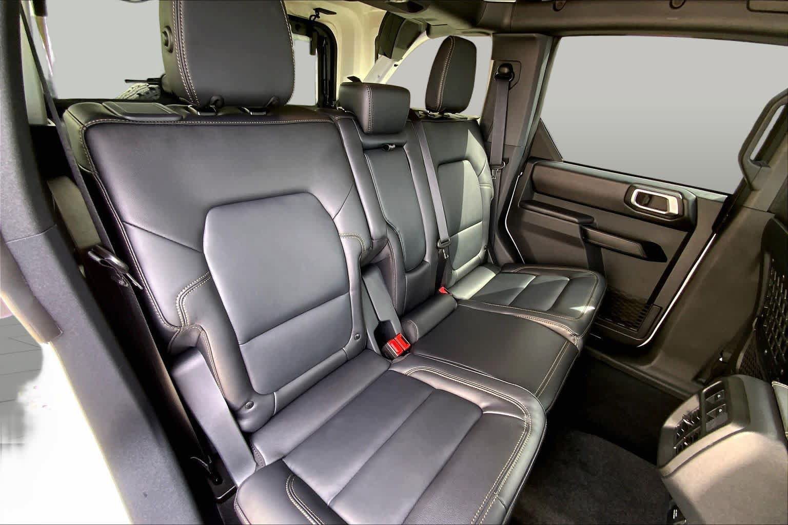 Used 2026 Ford Bronco Badlands AWD/4WD image 20