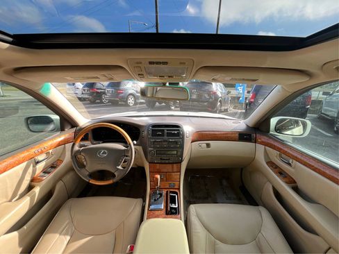Used 2005 Lexus LS 430 image 32