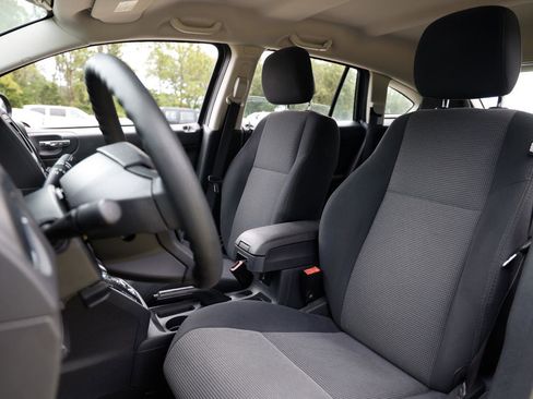 Used 2011 Dodge Caliber Heat w/ Security Group FWD image 6