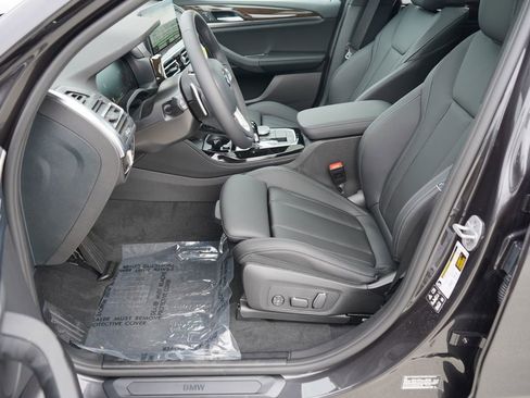 Used 2025 BMW X4 xDrive30i w/ Premium Package image 10